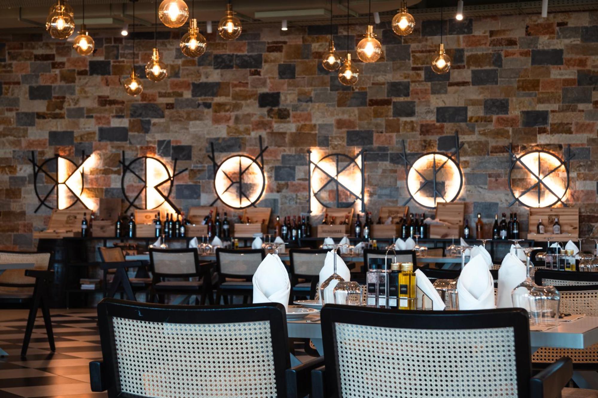 Kronos Hotel Koxhas Exteriör bild